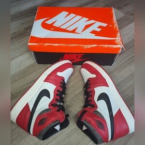 Nike Air Jordan 1 Retro High OG Chicago Lost and Found Sz 7Y Wmns 8.5 FD1437-612